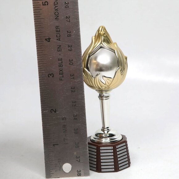 Vintage 2003 McDonald's NHL Trophies Hart Trophy Hokey Collectable Complete - Picture 4 of 9